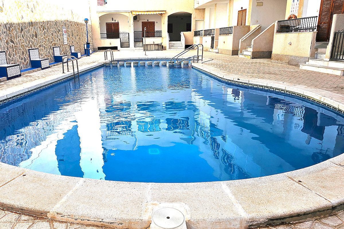 Apartment in Torrevieja, Costa Blanca South — 4